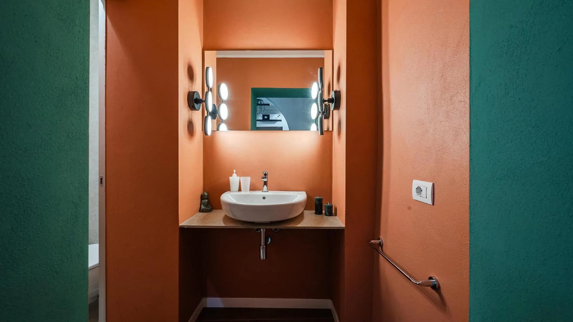 The Colors Suite - Duomo Area Milaan Appartement