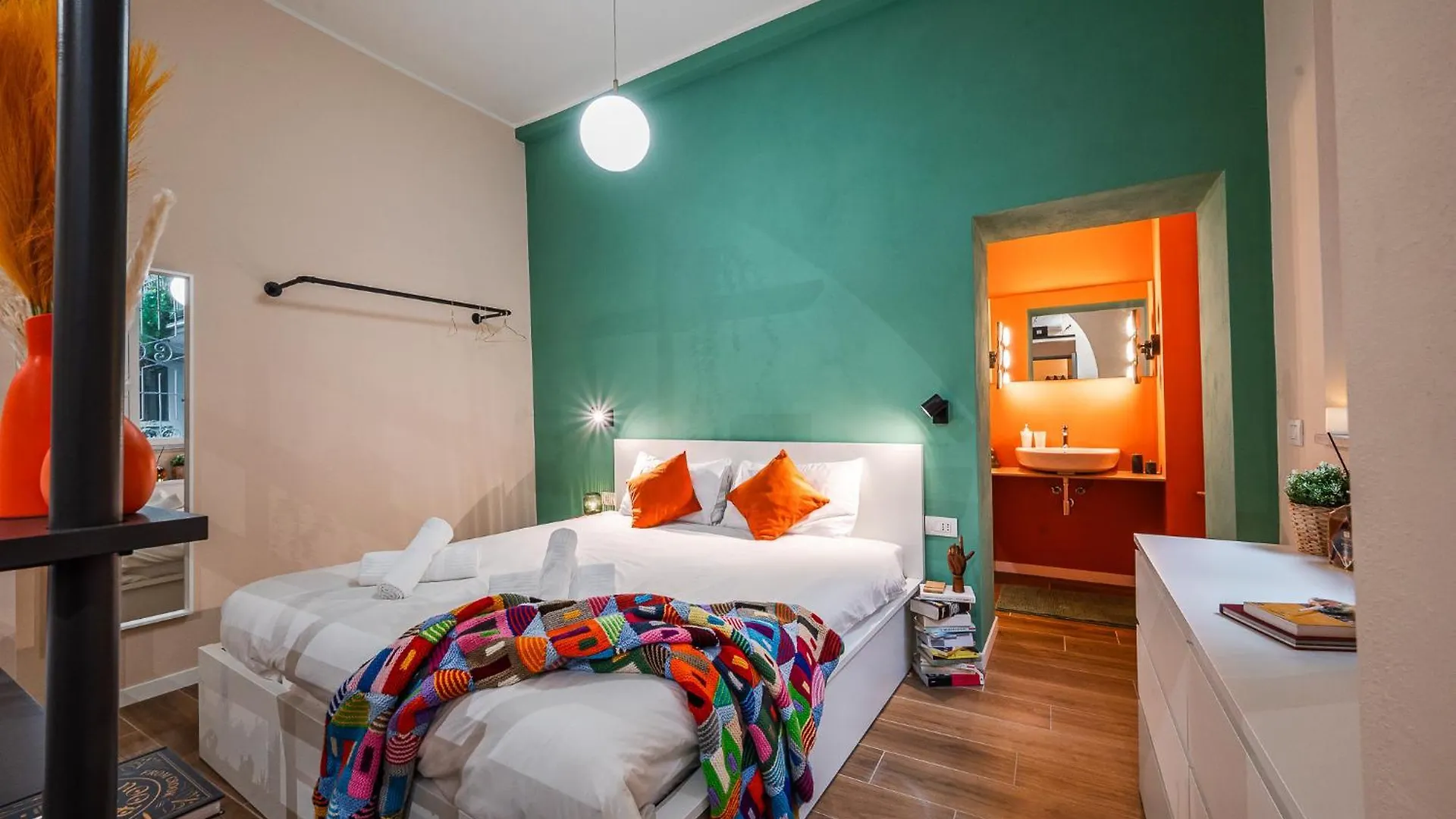 Apartment The Colors Suite - Duomo Area Milan